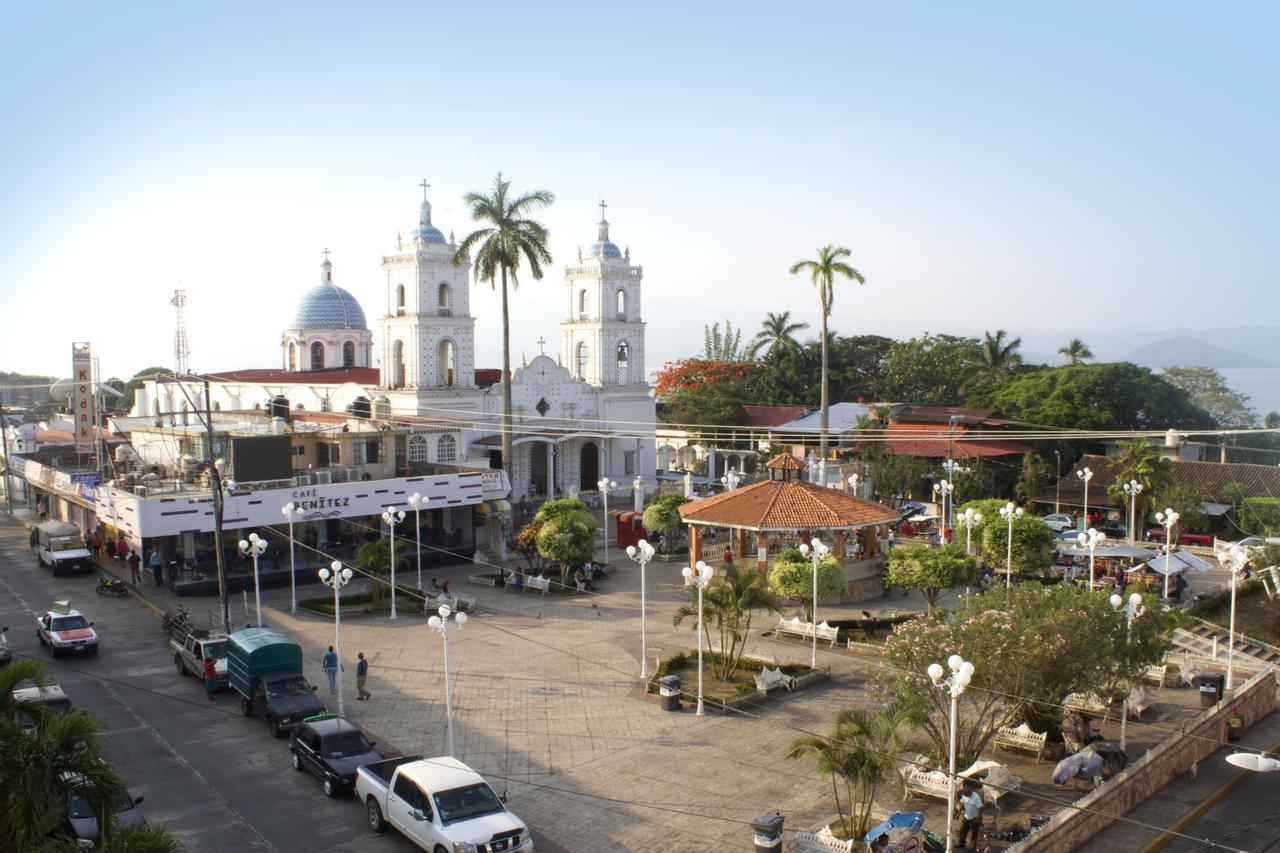 Hotel Acuario Catemaco Exterior photo